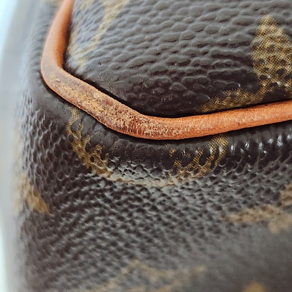 Louis Vuitton Speedy 30 - Picture 8 of 16